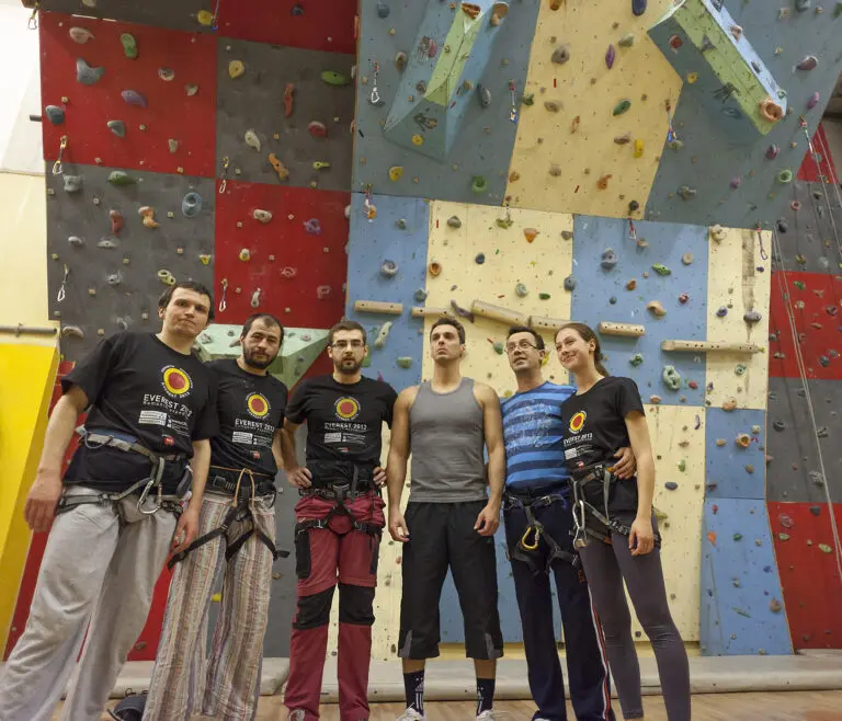 Cu Mircea Badea si Victor Ciutacu la sala de escalada Vertical Spirit Cu Mircea Badea si Victor Ciutacu la sala de escalada Vertical Spirit
