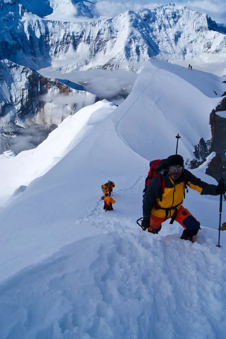 7105 m – special article by Miguel