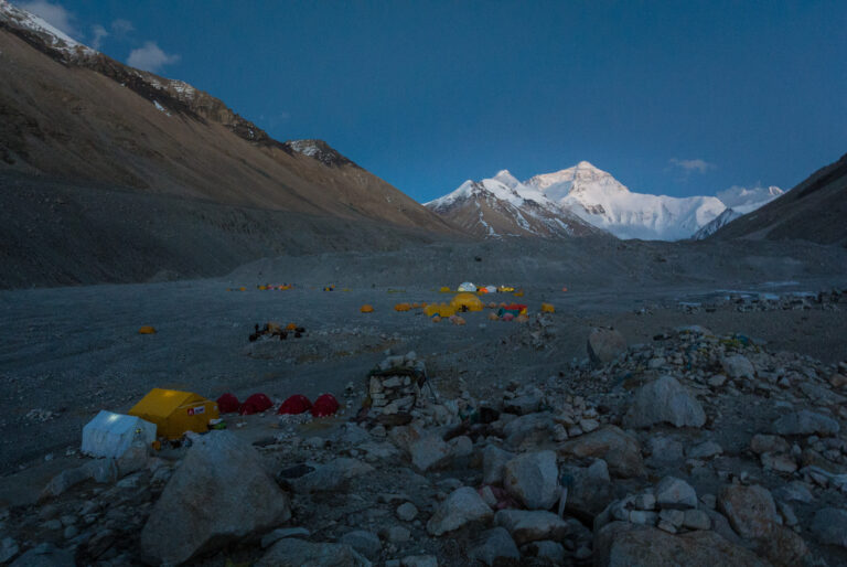 Everest 2003 – prima expeditie integral romaneasca pe Everest (ep.1)